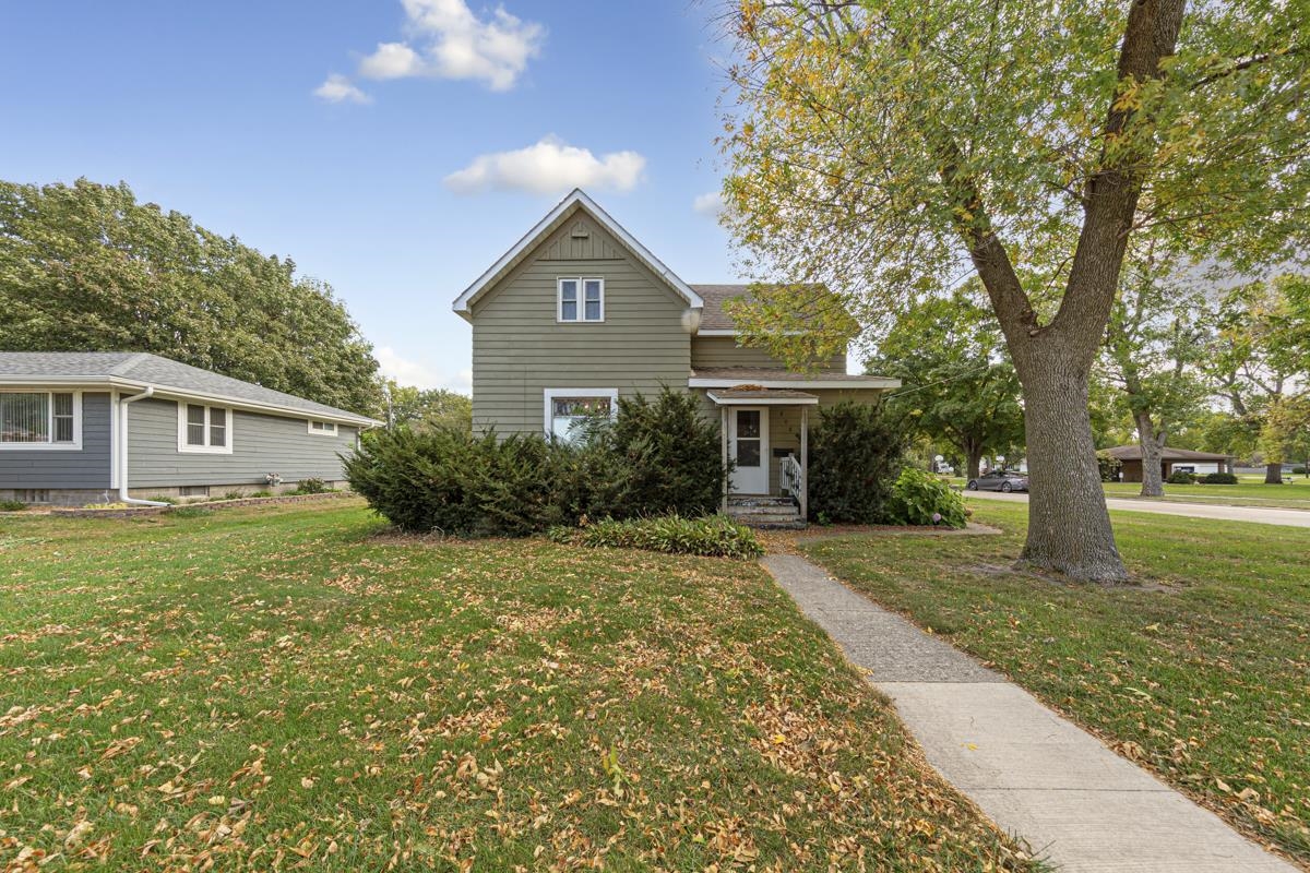 1808 Broadway Street - Photo 2