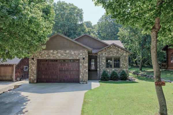 1510 NICHOLS AVE, OKOBOJI, IA 51355 - Image cb6d3c4e5f8a18b55d649c538fa28b48/514615725