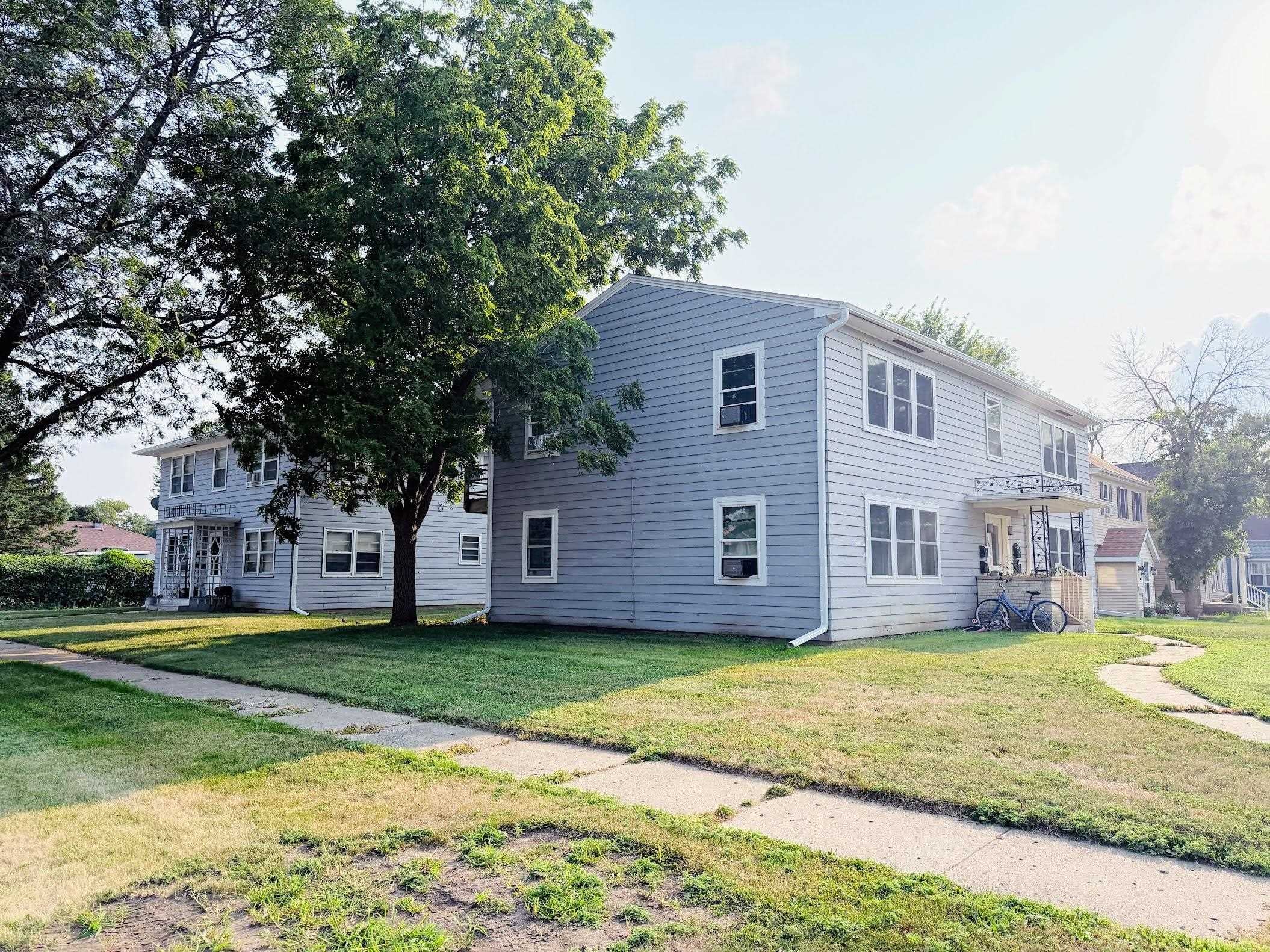 206 W 3rd Street - Photo 2
