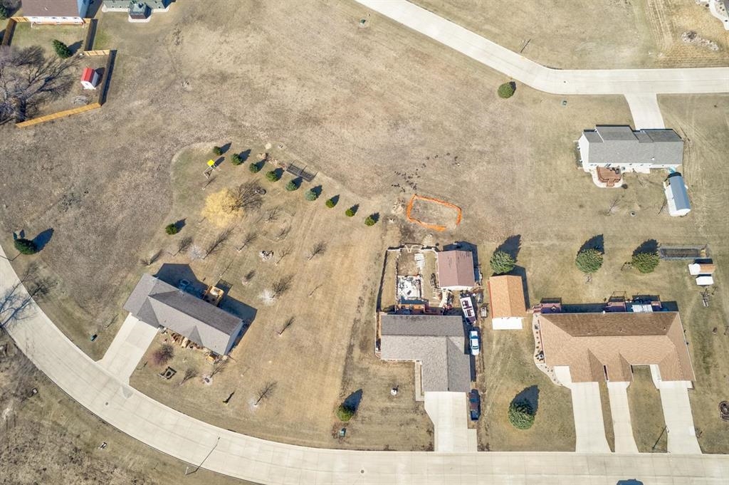 1661 365th Avenue - Photo 4