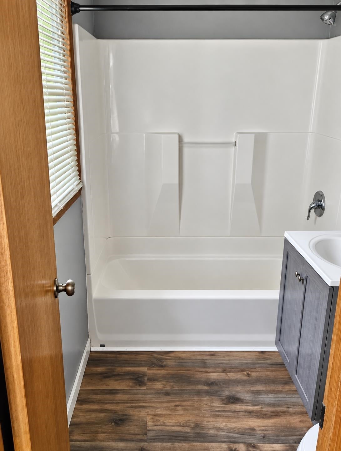 1517 Central Avenue Apt 1 - Photo 4