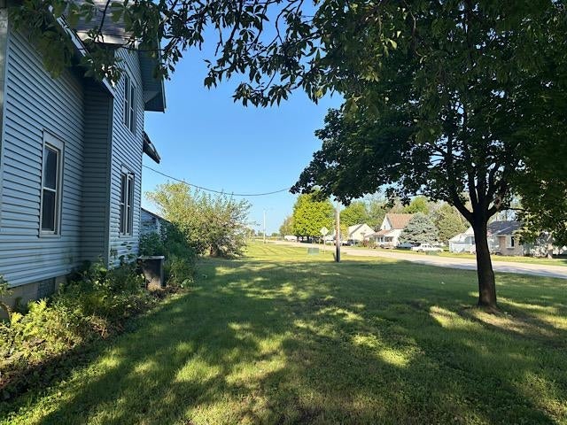 209 Beech Street - Photo 2