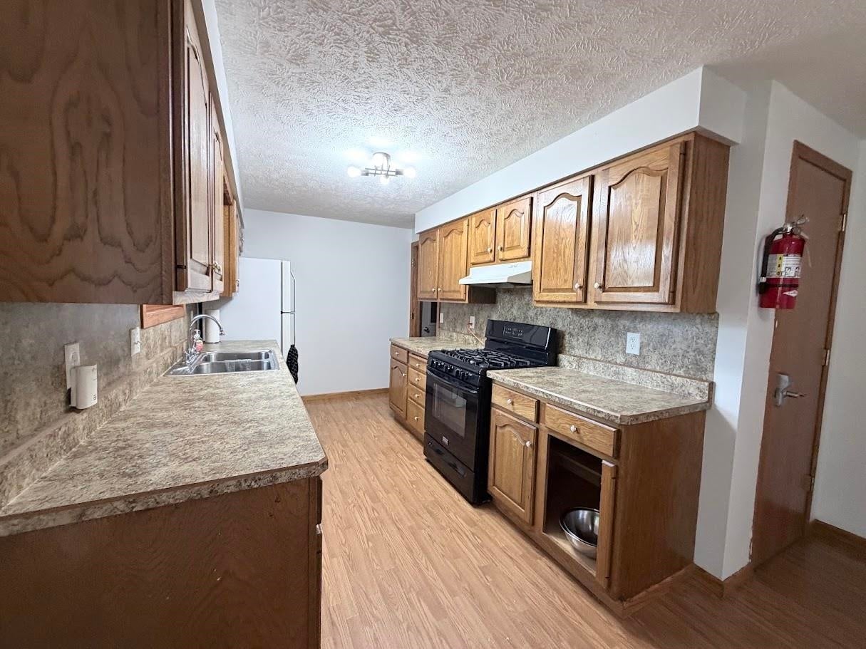219 Daphne - Photo 4