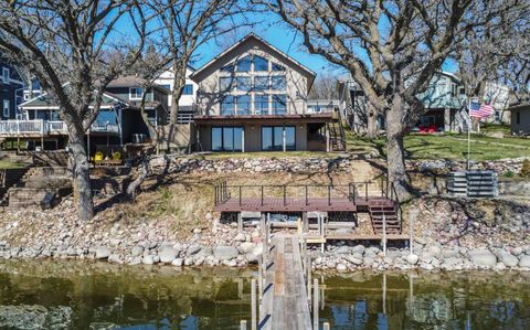 Photo of 17032 255th Avenue, Spirit Lake, IA 51360 (MLS # 260287)