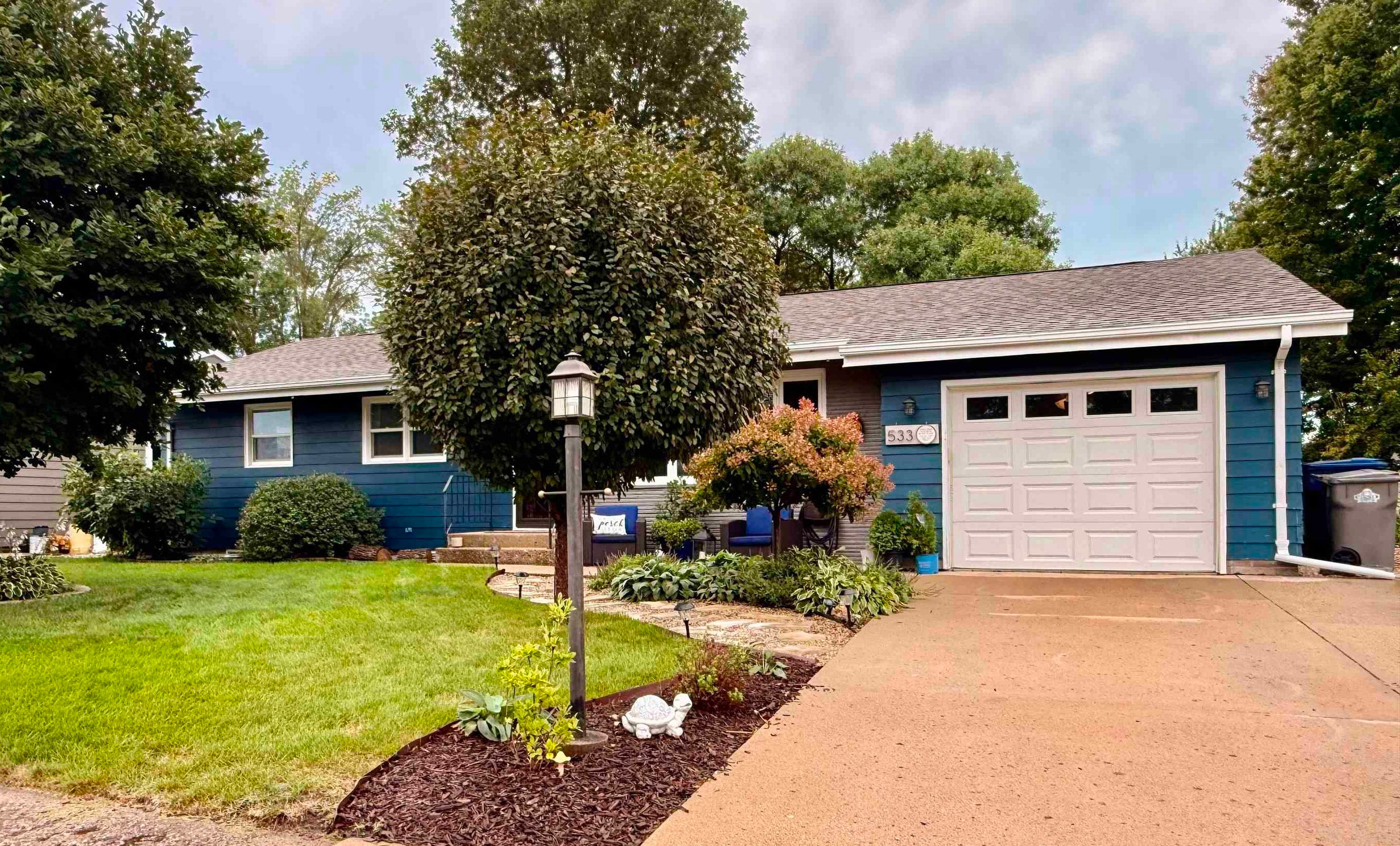 533 Prospect Drive - Photo 2