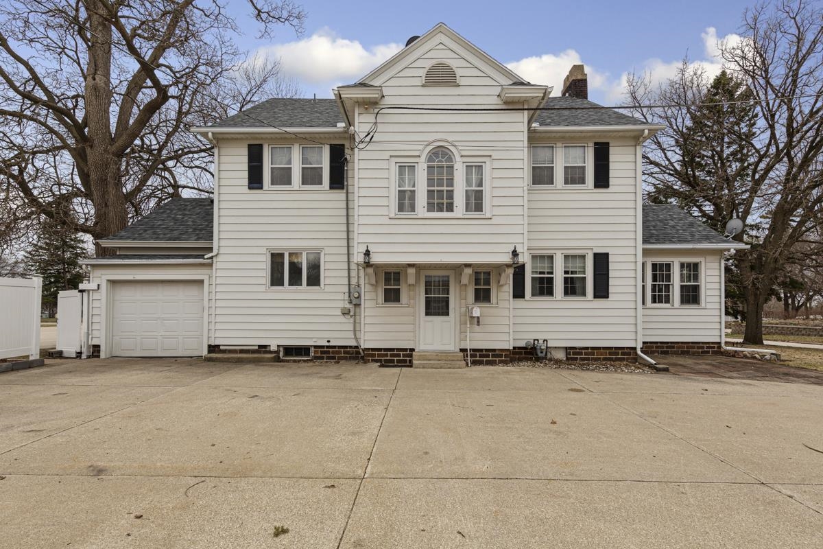 2807 Main Street - Photo 2