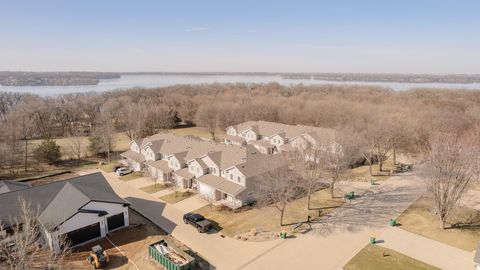 Photo of 1207 Eloise Street #4, Okoboji, IA 51351 (MLS # 260198)