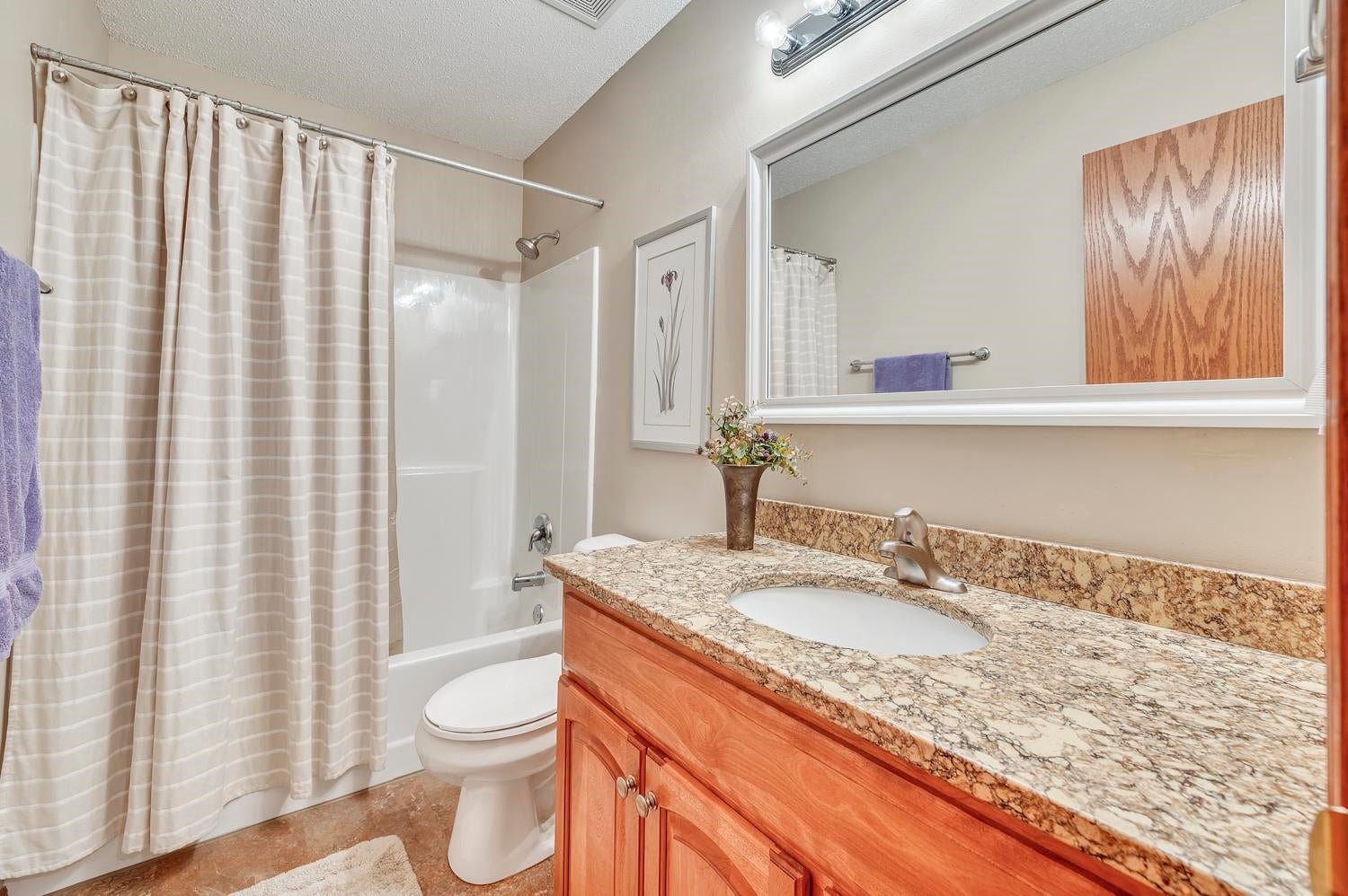 3722 Ithaca Avenue - Photo 3