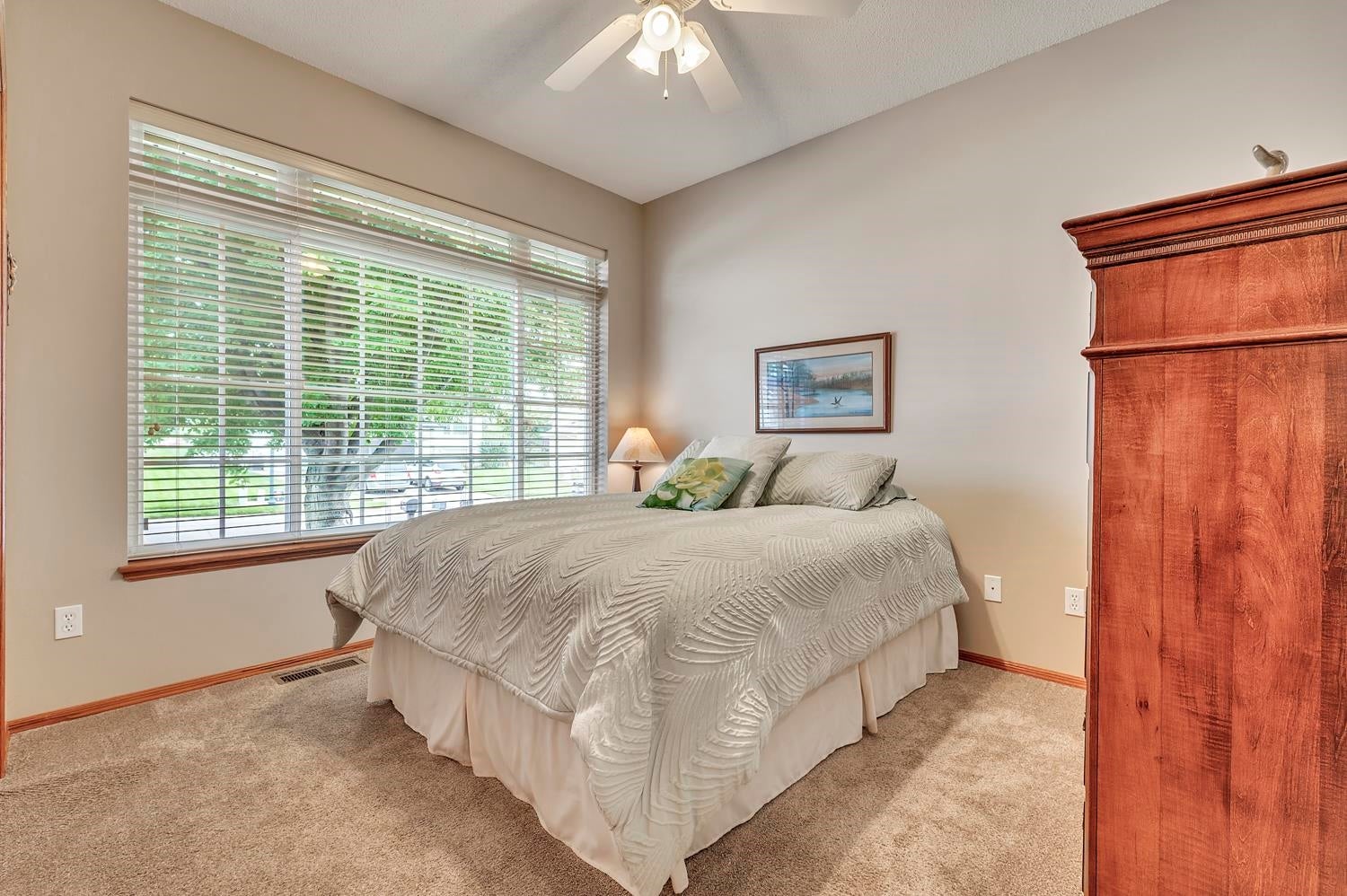 3722 Ithaca Avenue - Photo 4