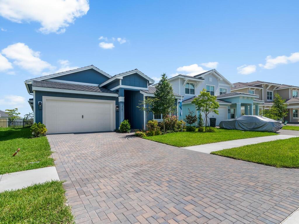 Photo of 19191 Rolling Acres Rd, Loxahatchee, FL 33470 (MLS # F10386975)