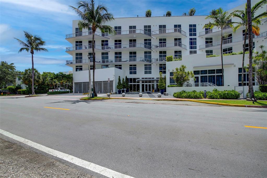 The Meridian Condo - Residential