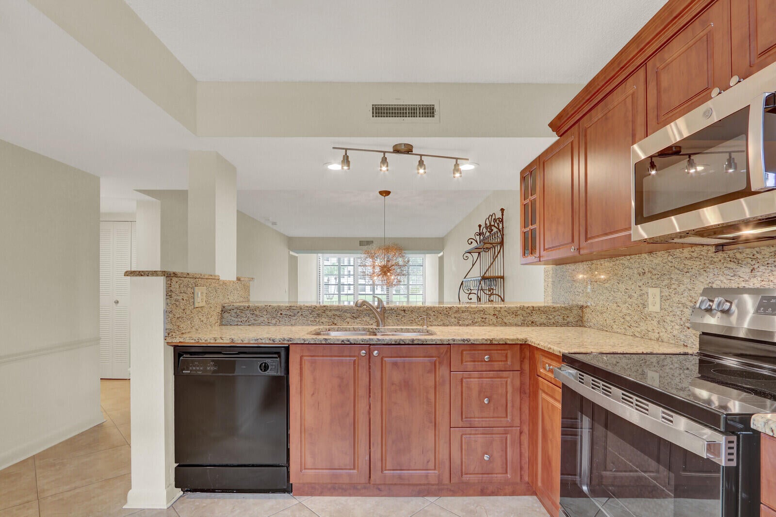 3636 WHITEHALL Drive