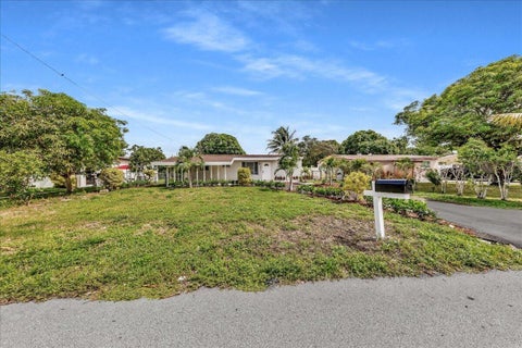 Photo of 6311 SW 2ND Street, Margate, FL 33068 (MLS # B26063620)
