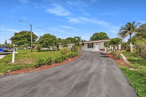 Tiny photo for 6311 SW 2ND Street, Margate, FL 33068 (MLS # B26063620)