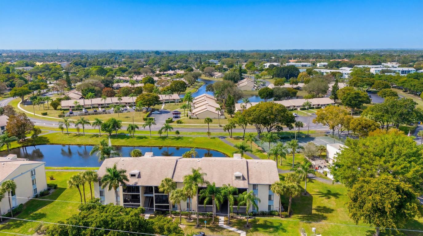 PALM CLUB VILLAGE II CONDO - Residential