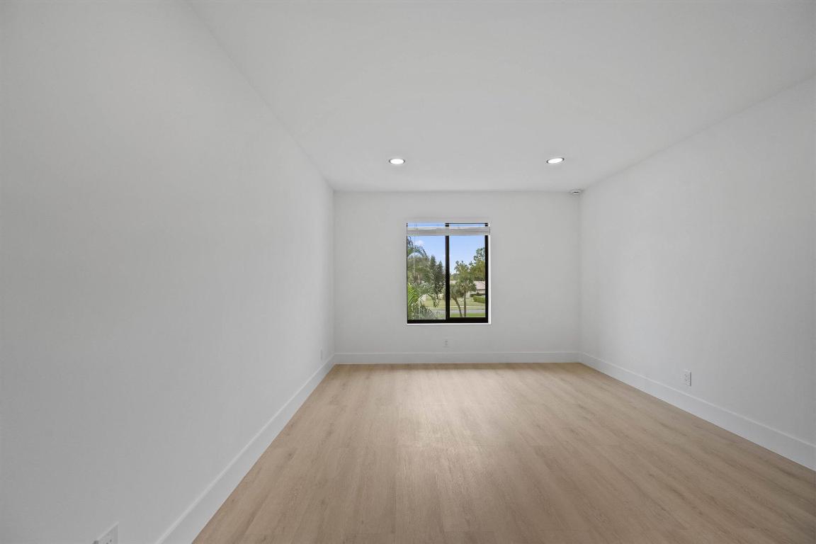 PALM CLUB VILLAGE II CONDO - Residential