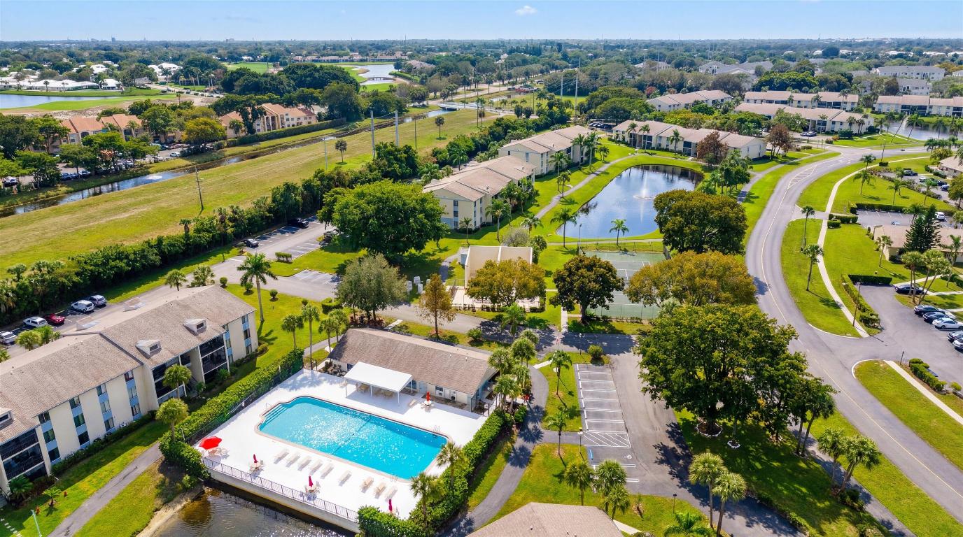 PALM CLUB VILLAGE II CONDO - Residential