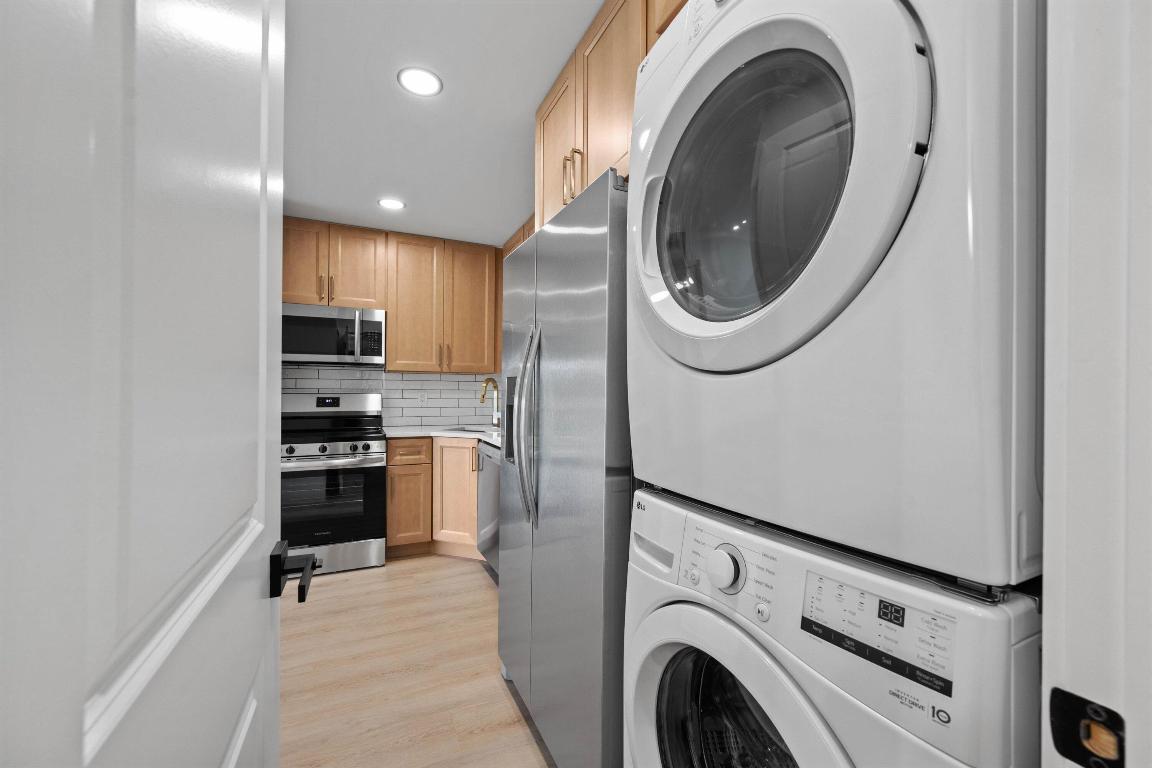 PALM CLUB VILLAGE II CONDO - Residential