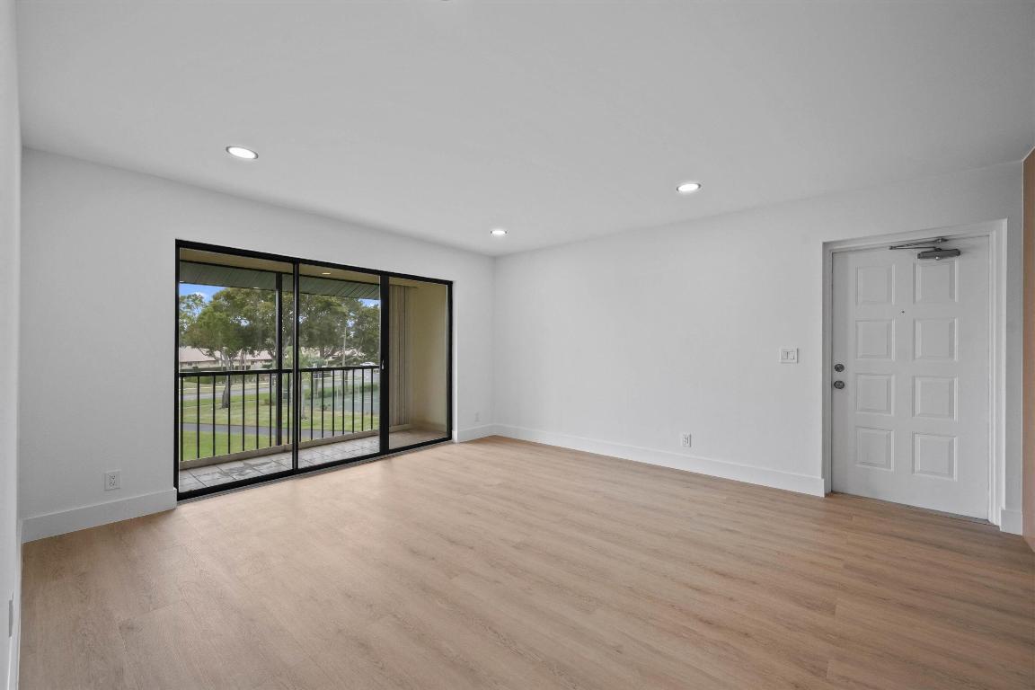 PALM CLUB VILLAGE II CONDO - Residential