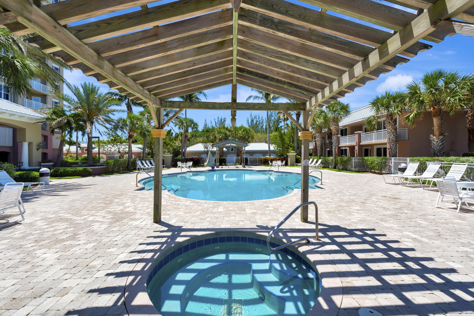 Grand Iles of North Hutchinson Island - Residential