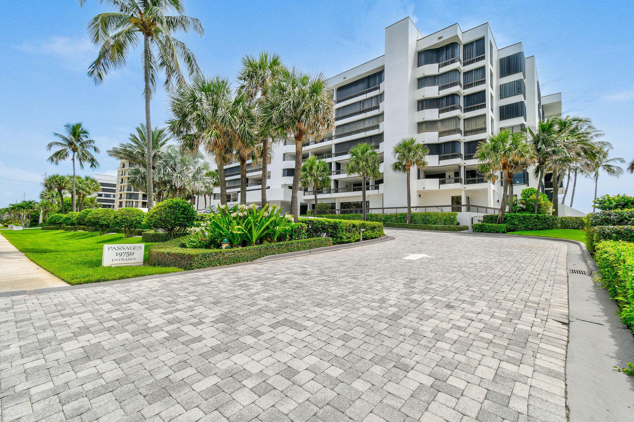 PASSAGES OF JUPITER ISLAN - Residential