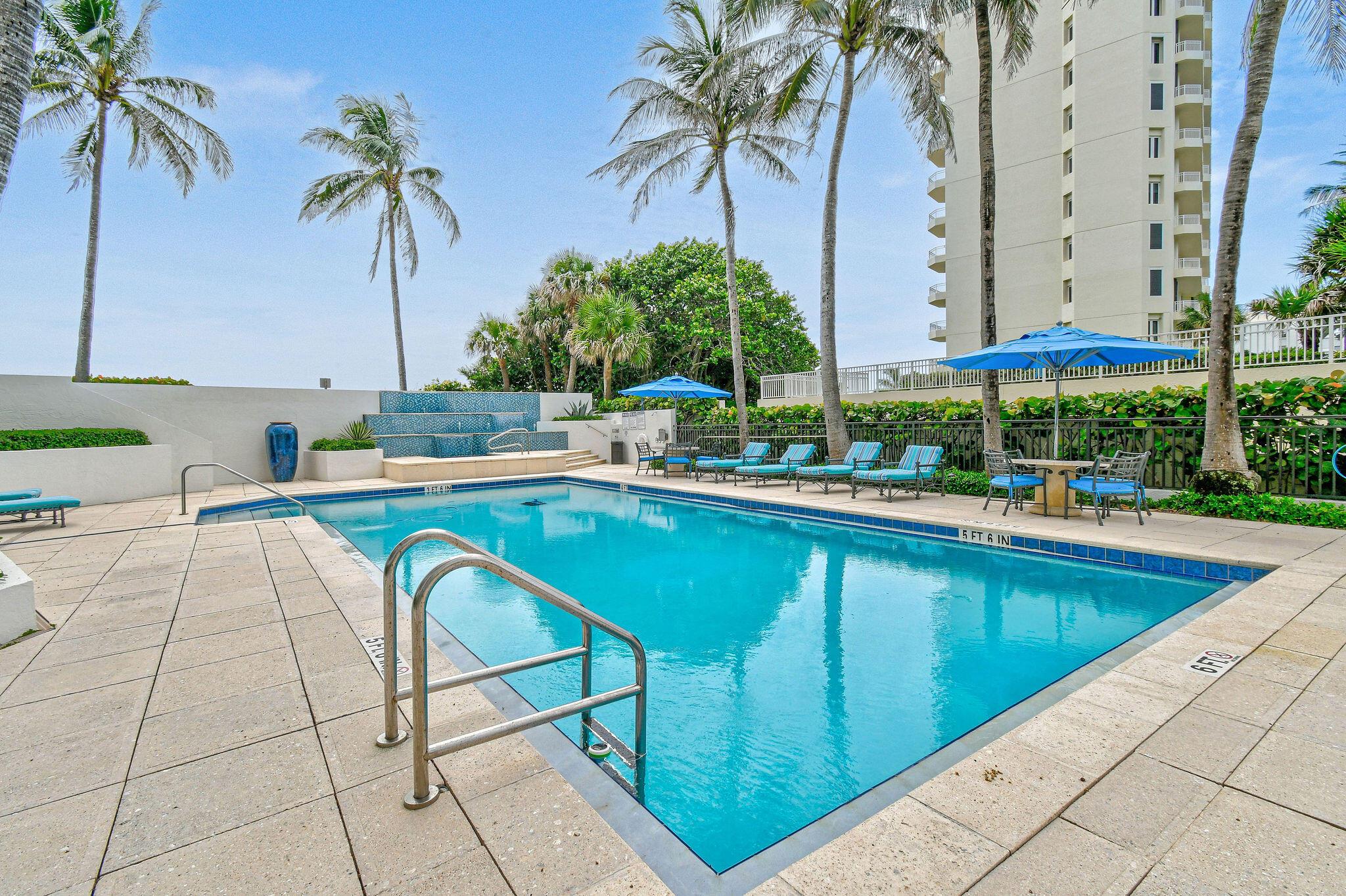 PASSAGES OF JUPITER ISLAN - Residential