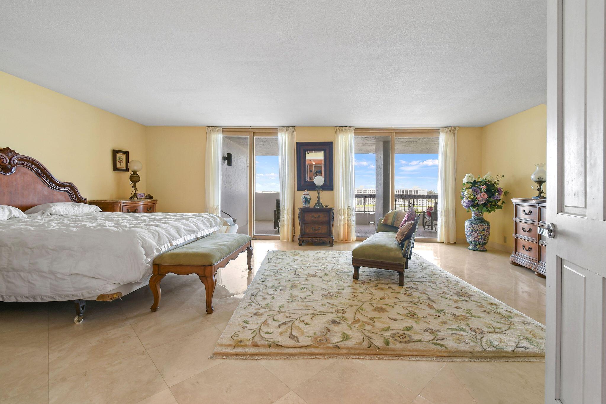 PASSAGES OF JUPITER ISLAN - Residential