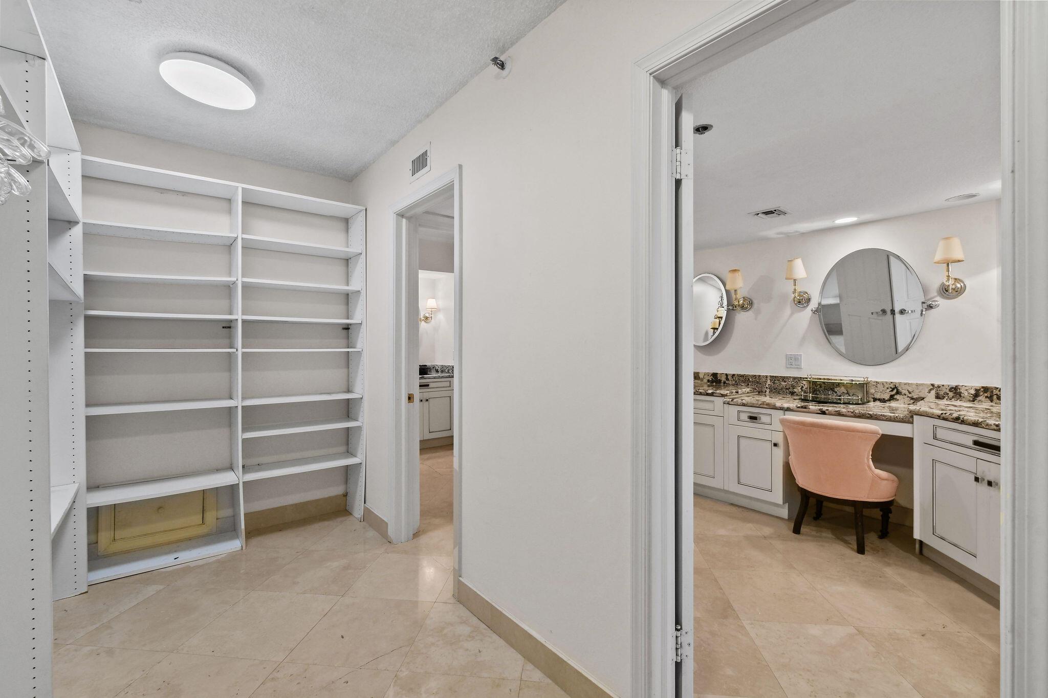 PASSAGES OF JUPITER ISLAN - Residential