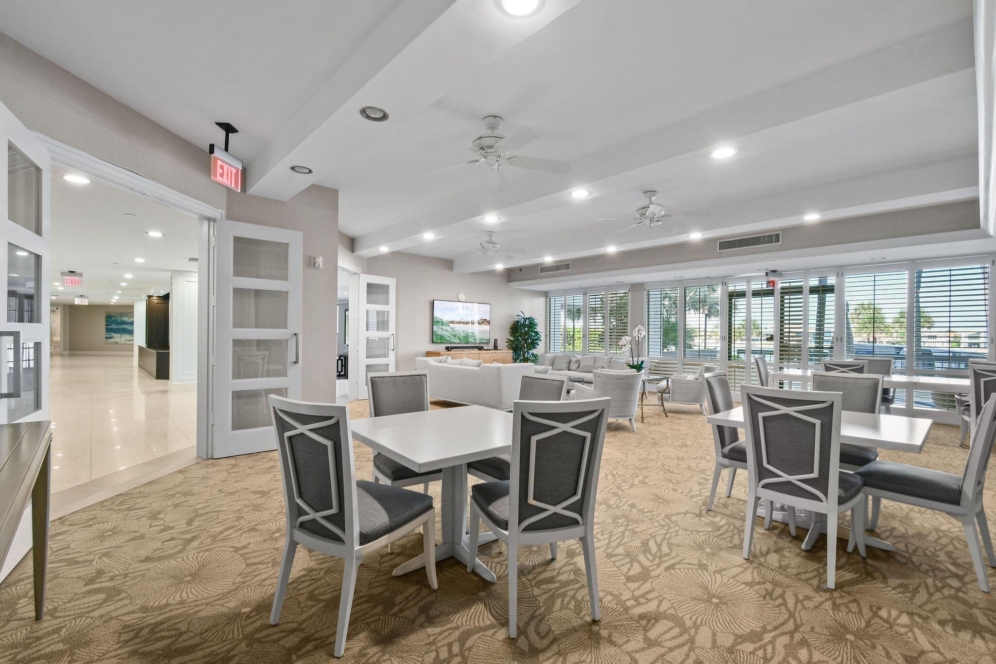 PASSAGES OF JUPITER ISLAN - Residential