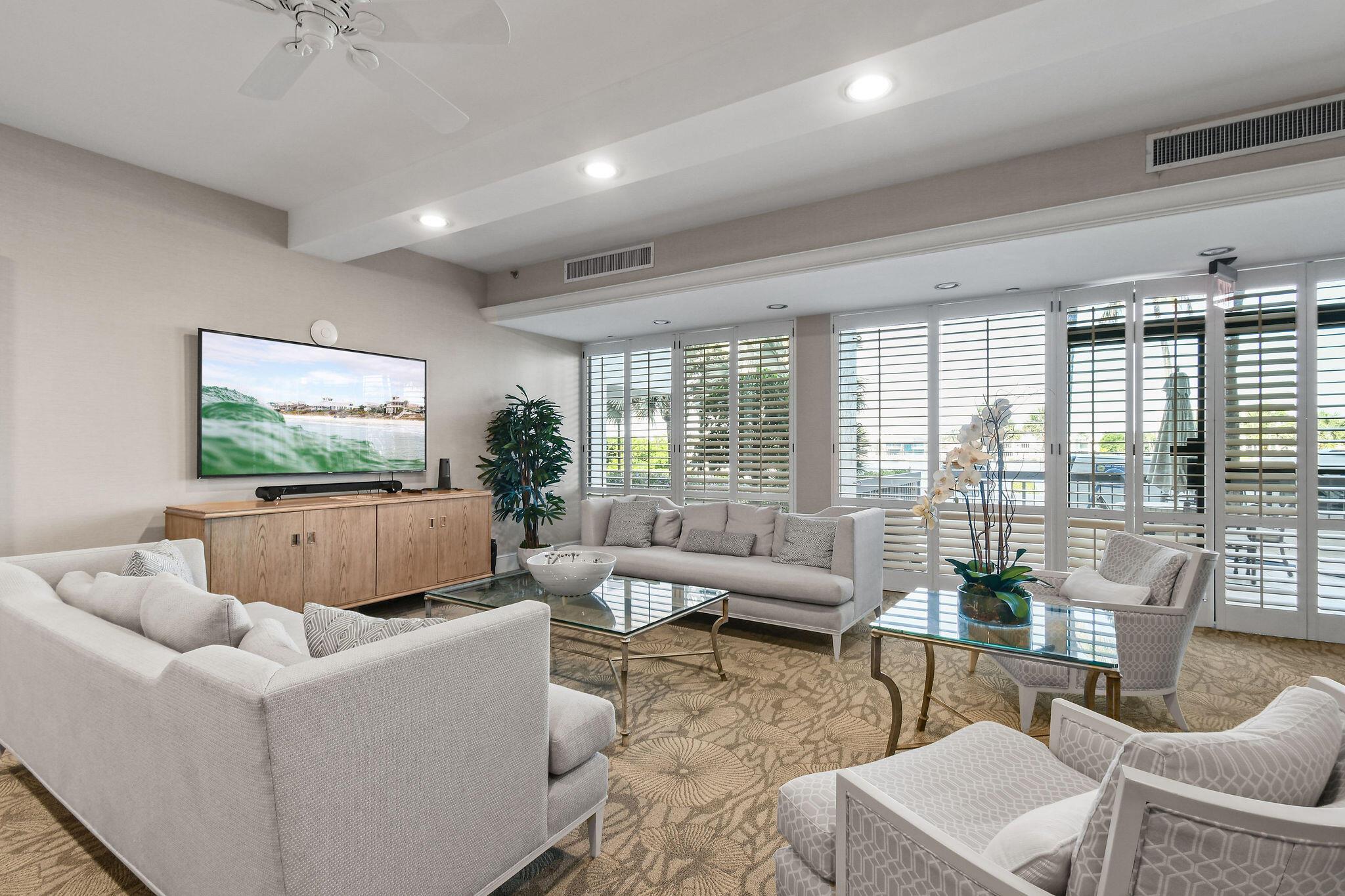 PASSAGES OF JUPITER ISLAN - Residential