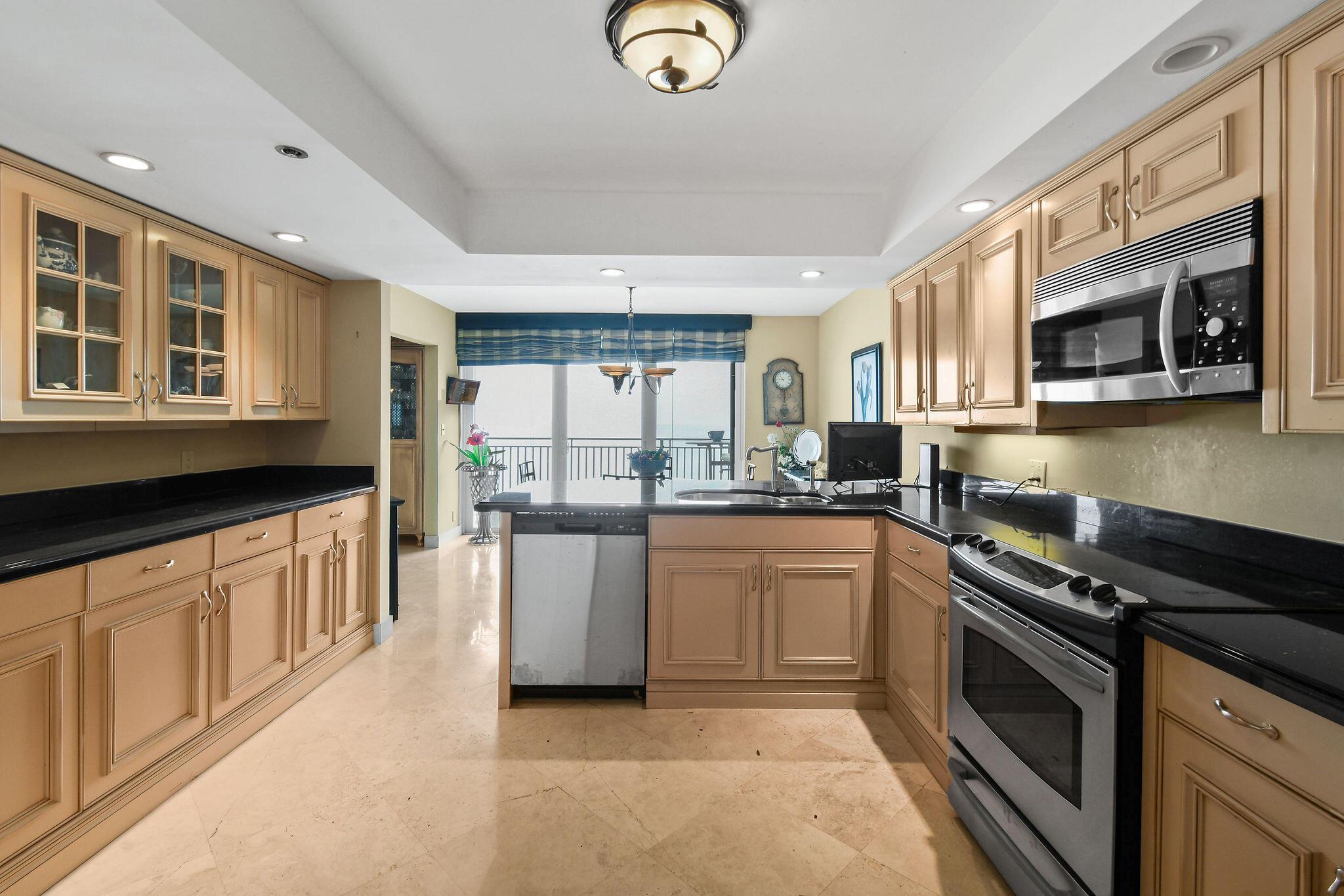 PASSAGES OF JUPITER ISLAN - Residential