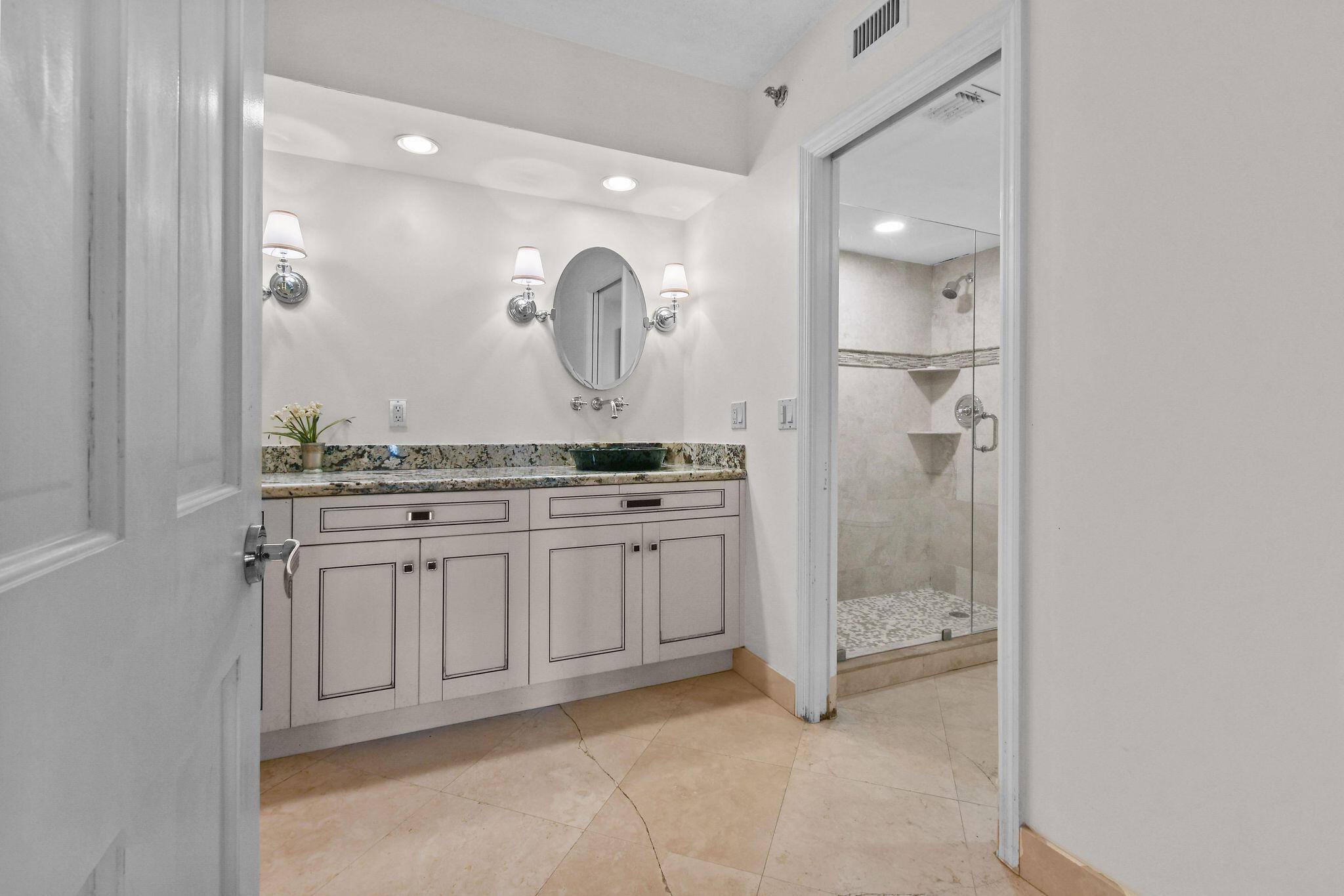 PASSAGES OF JUPITER ISLAN - Residential