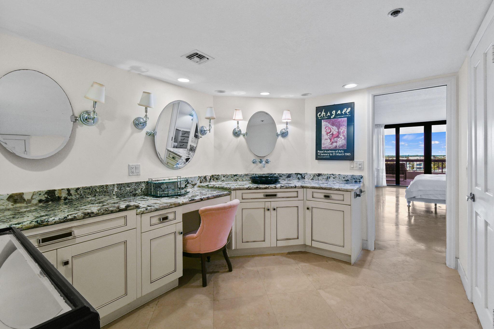 PASSAGES OF JUPITER ISLAN - Residential