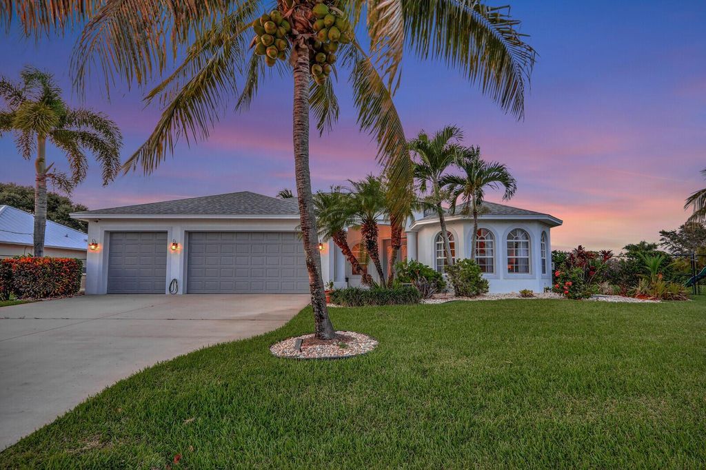 Photo of 494 SW South Quick Circle, Port Saint Lucie, FL 34953 (MLS # R10916974)