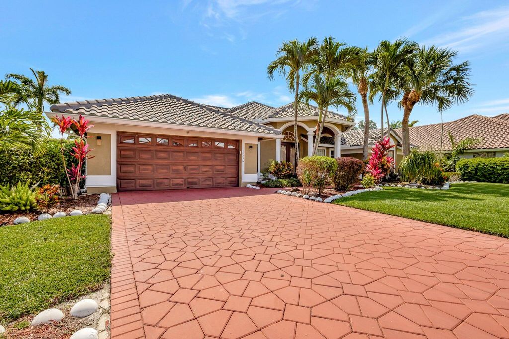 Photo of 19236 Bay Leaf Court, Boca Raton, FL 33498 (MLS # R11088433)