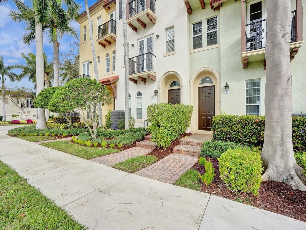 Photo of 58 Via Floresta Drive, Boca Raton, FL 33487 (MLS # F10526332)