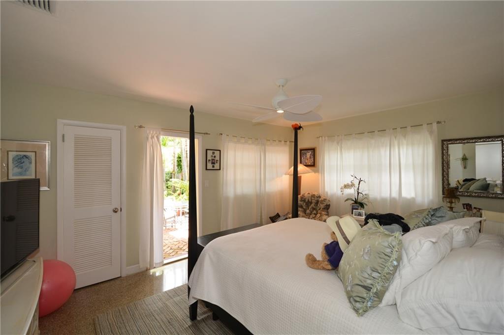 Hollywood 1-21 B - Residential