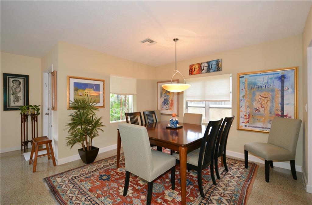 Hollywood 1-21 B - Residential