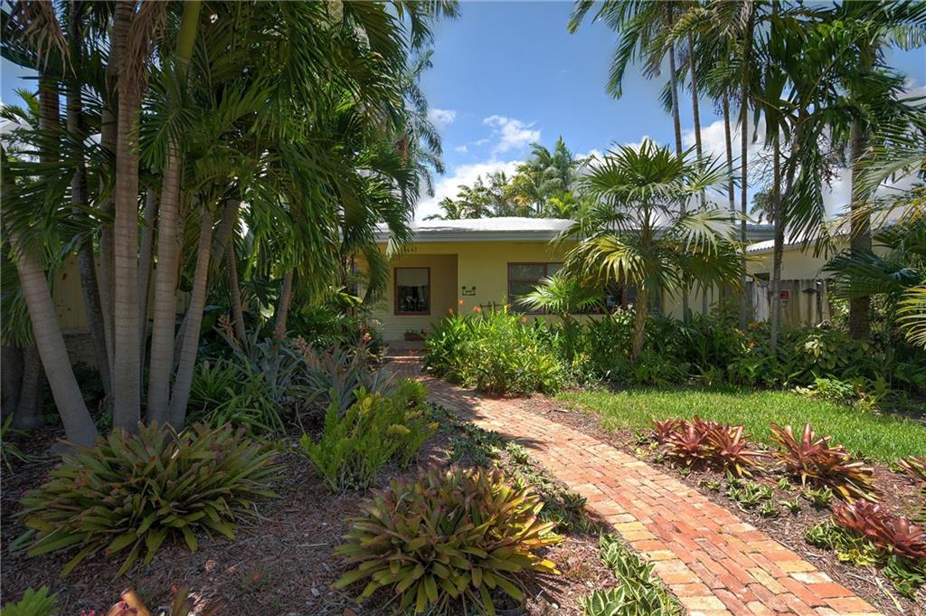 Hollywood 1-21 B - Residential