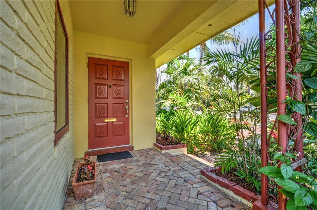 Hollywood 1-21 B - Residential