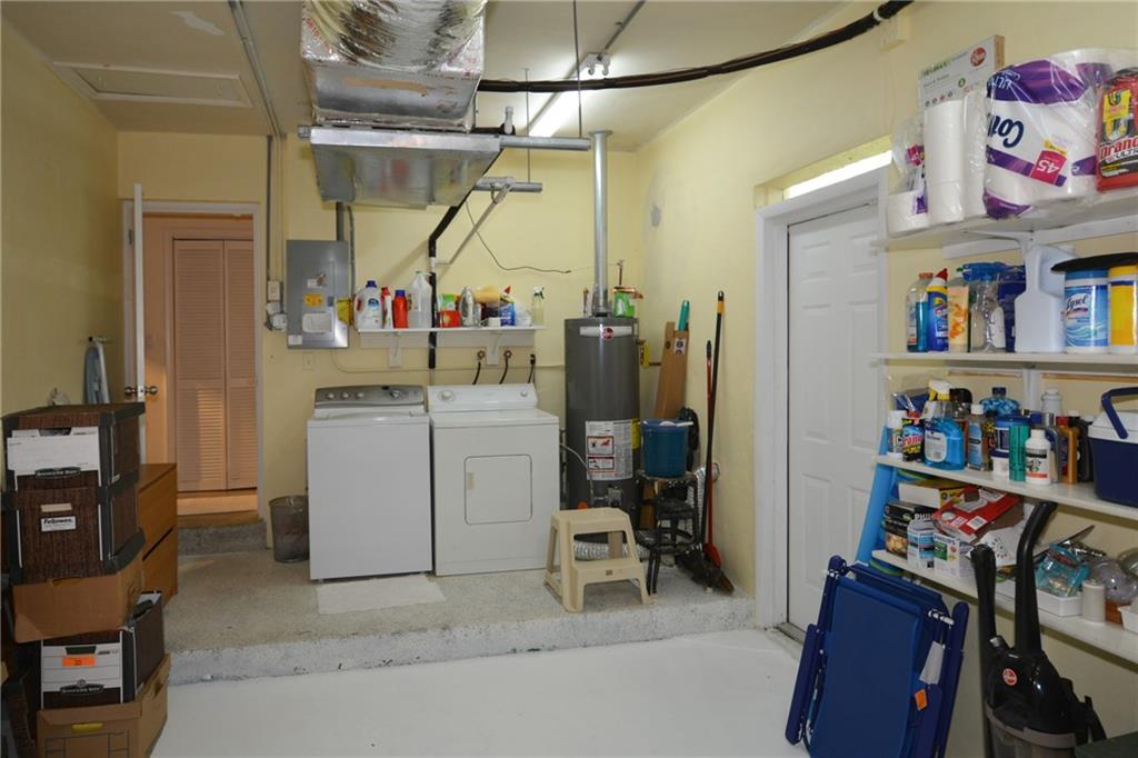 Hollywood 1-21 B - Residential