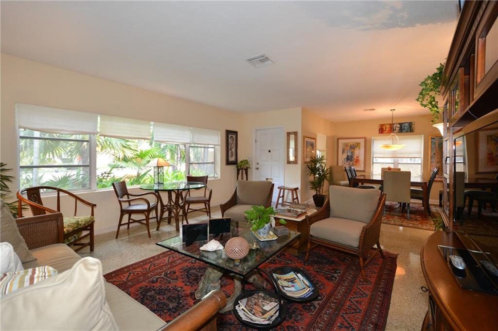 Hollywood 1-21 B - Residential