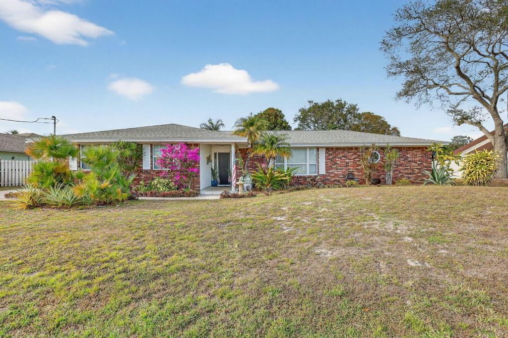 Photo of 1207 SE Palm Beach Road, Port Saint Lucie, FL 34952 (MLS # R11157302)