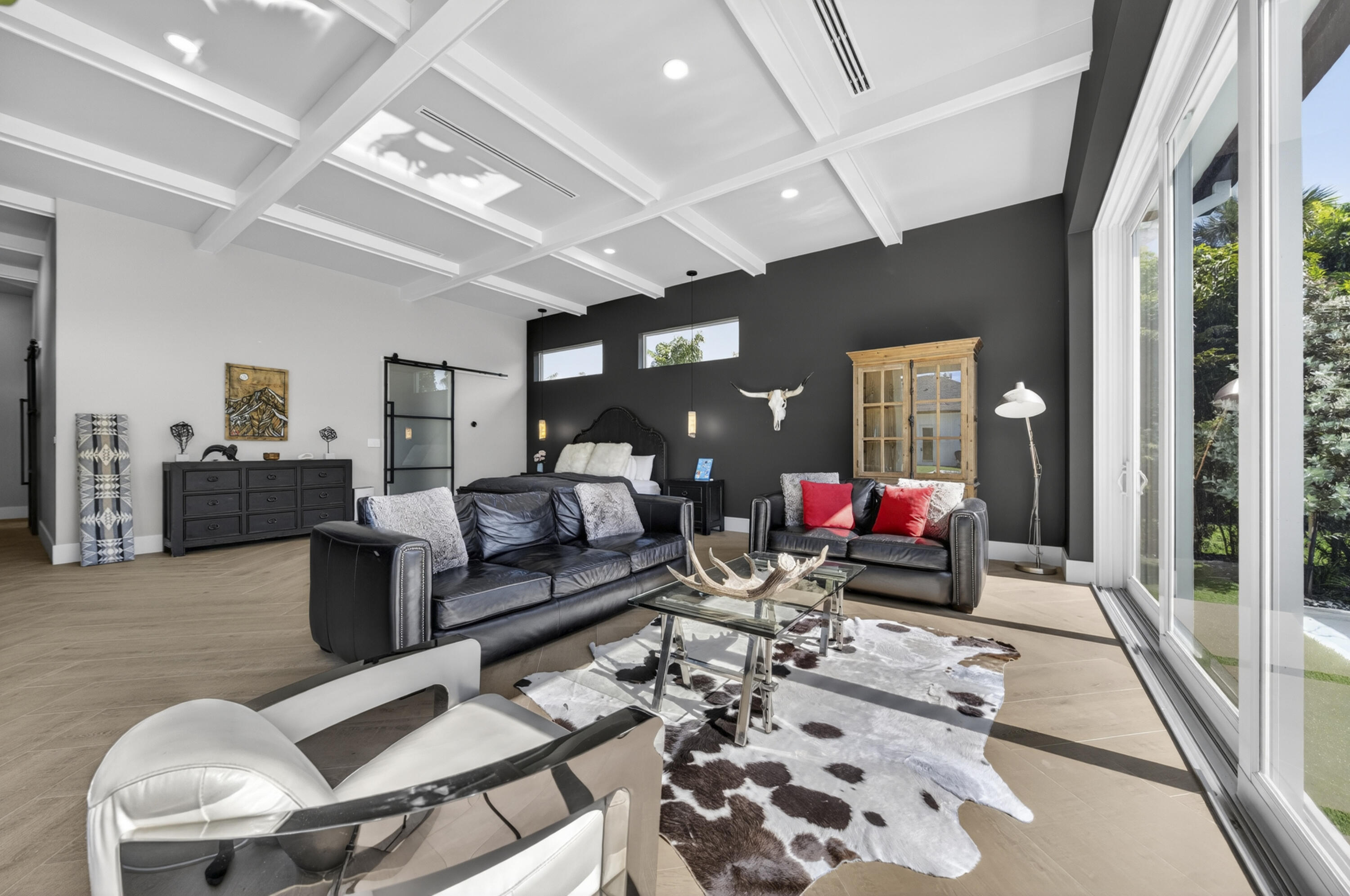 PINETREE - Residential
