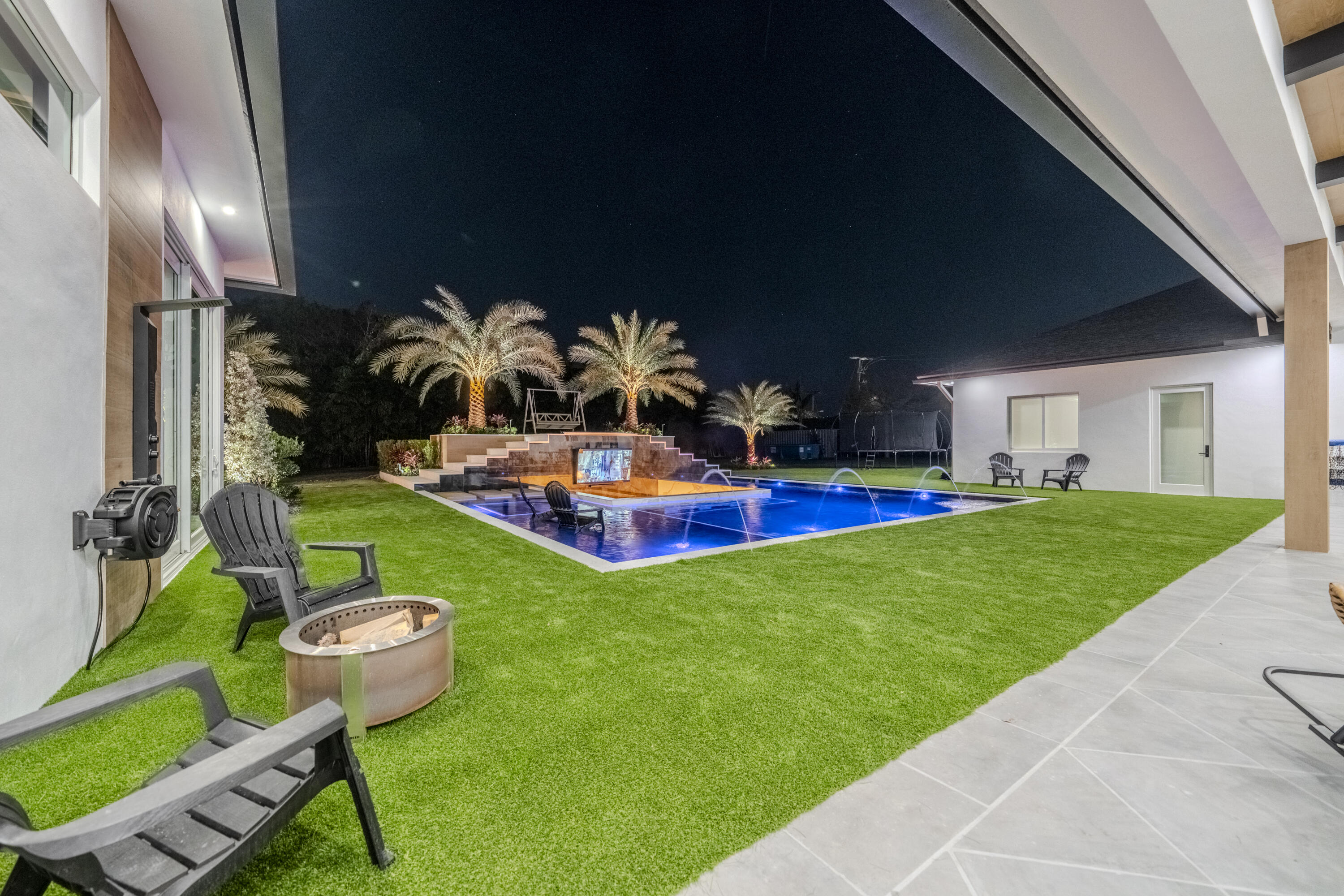 PINETREE - Residential