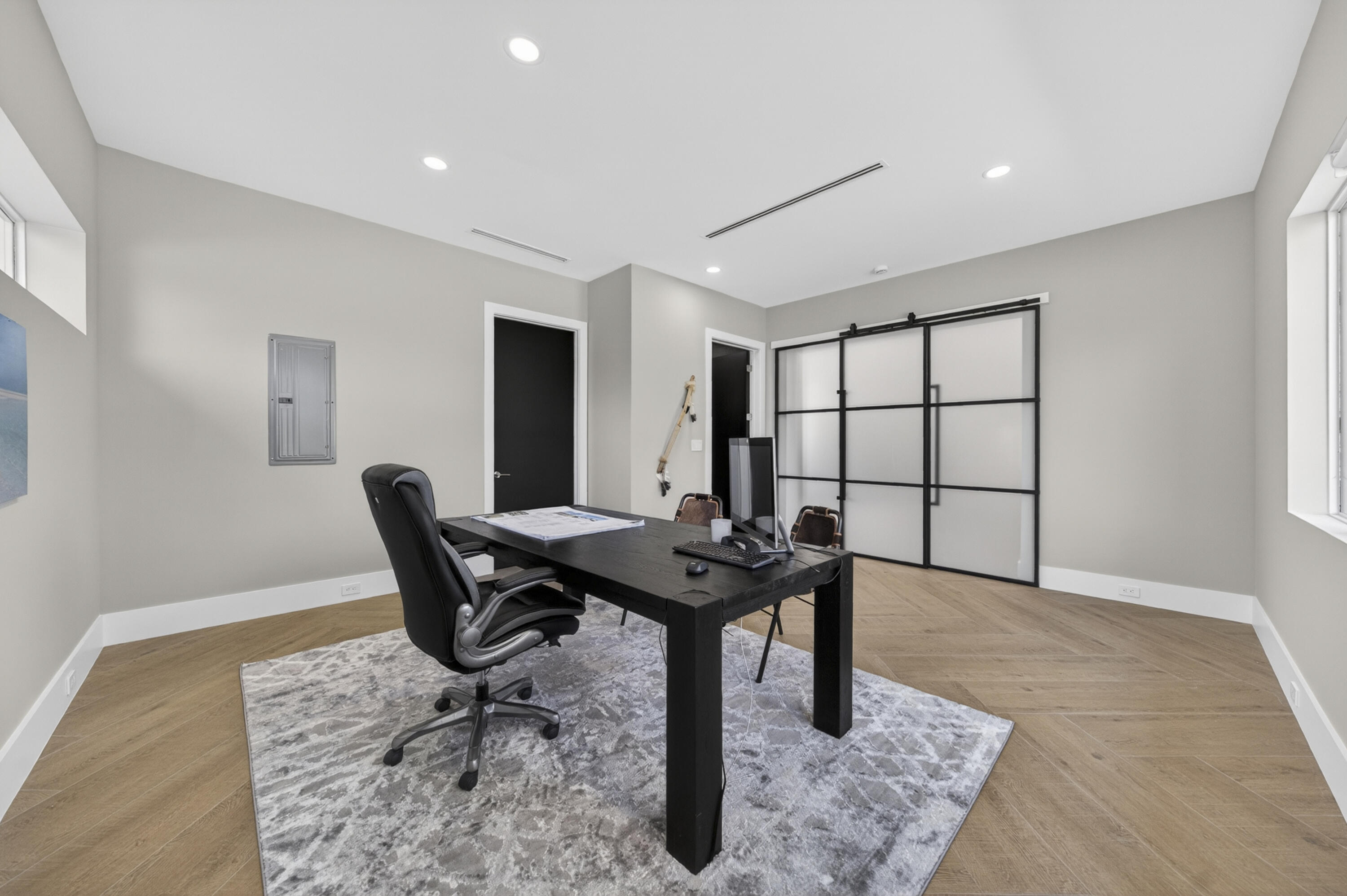 PINETREE - Residential
