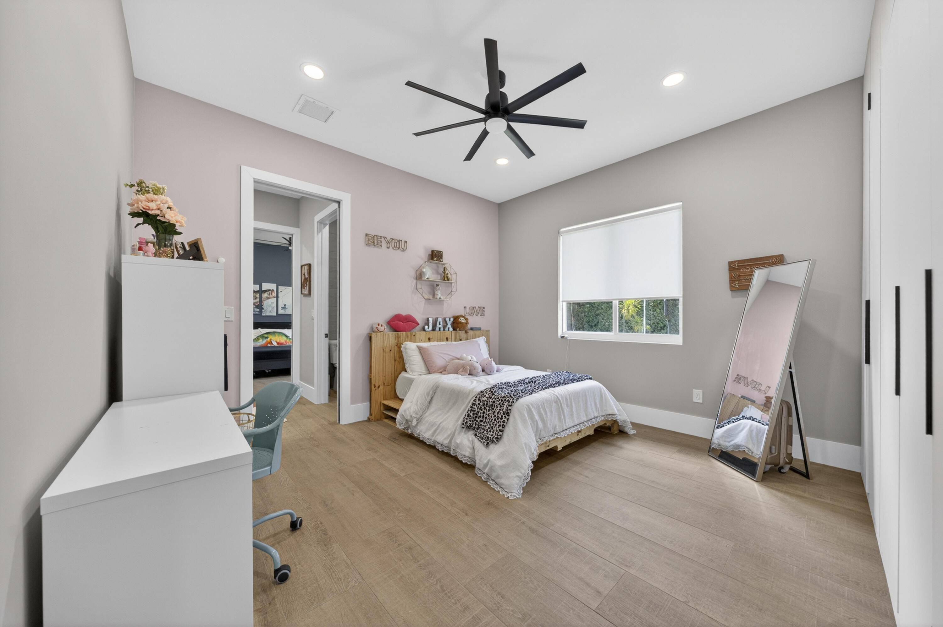 PINETREE - Residential