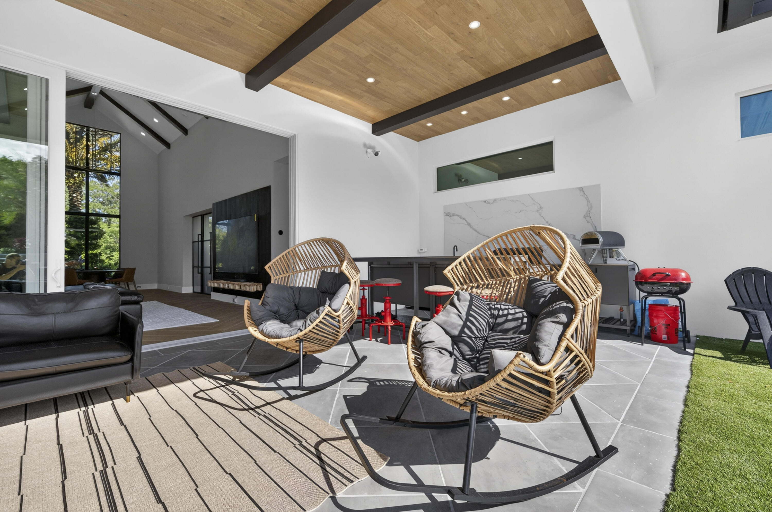PINETREE - Residential