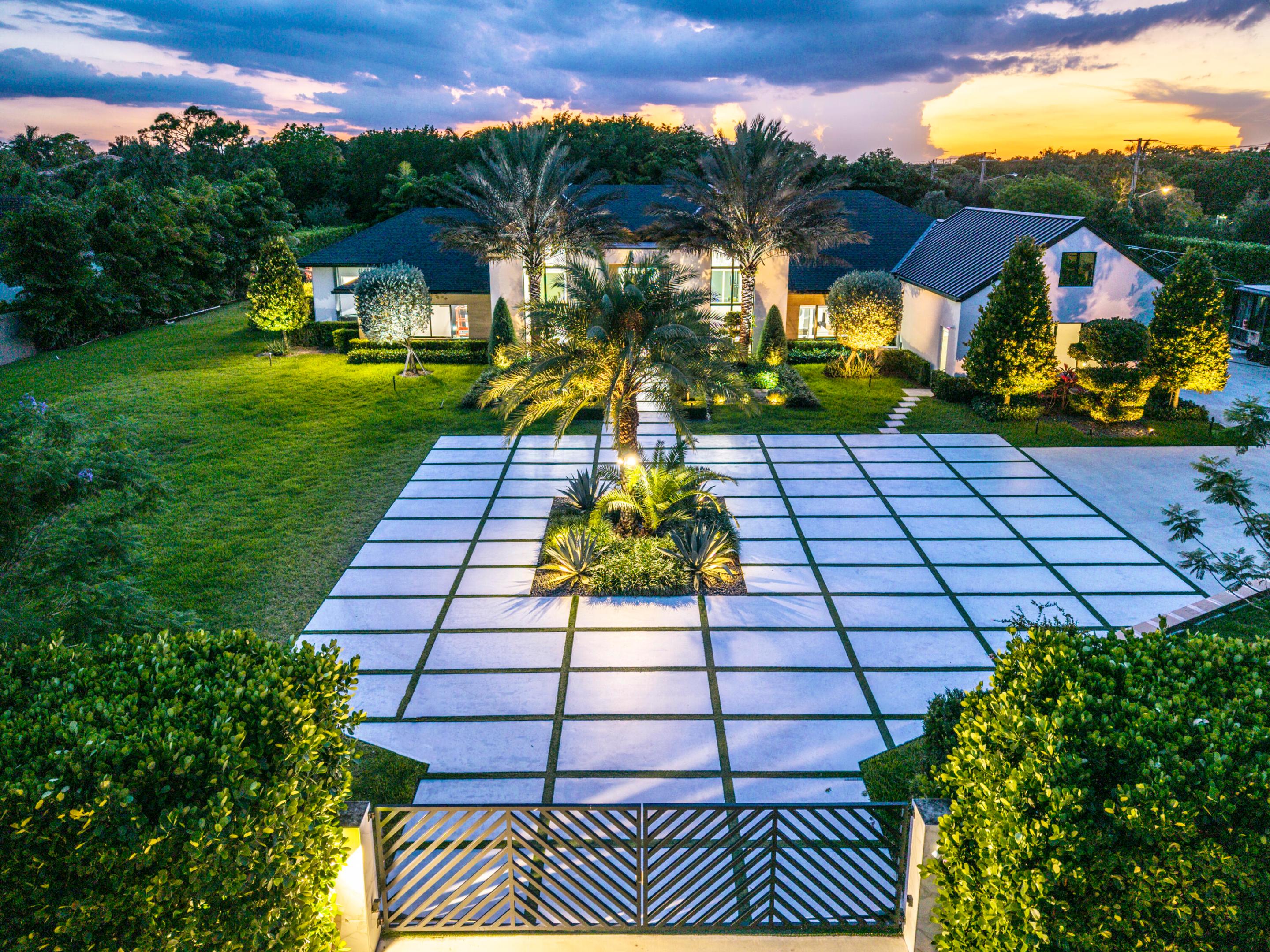 PINETREE - Residential