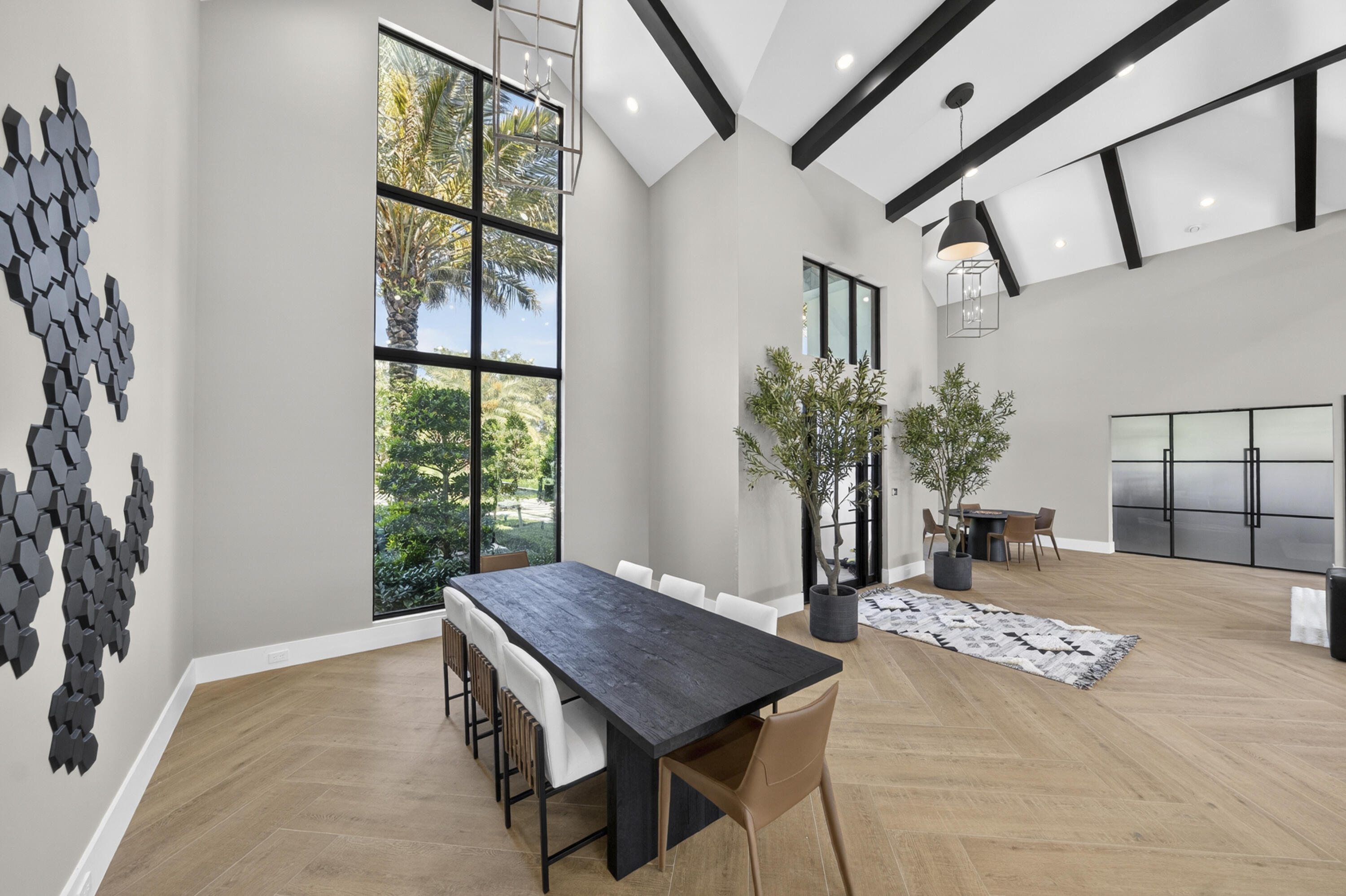 PINETREE - Residential
